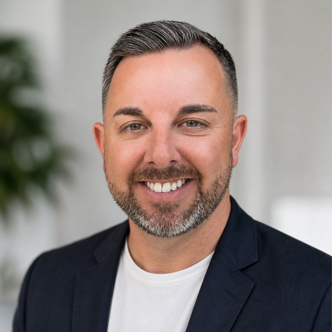 Adam Finch - Professional trainer with 12 years experience