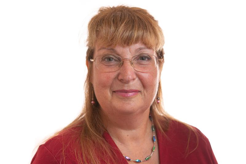 Sheila Bell - Professional trainer with 24 years experience