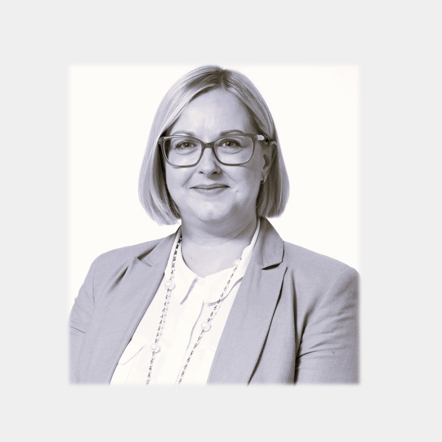 Charlotte Flatman (Assoc CIPD, PgDip HRM | MIoL) - Professional trainer with 12 years experience