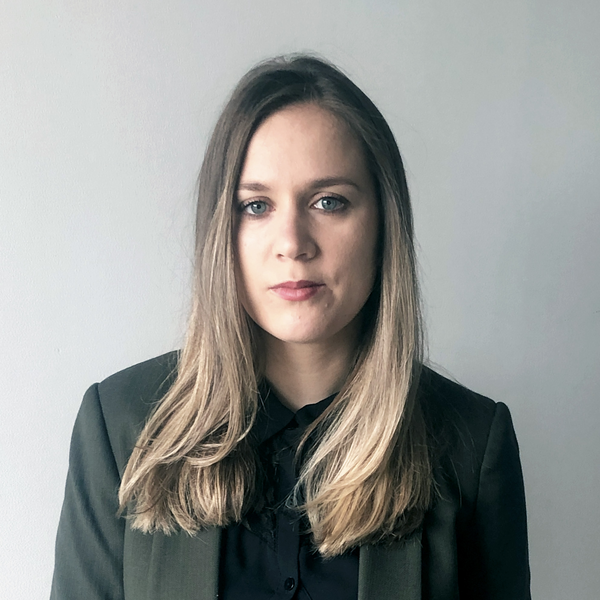 Dr Lisa Portz - Professional trainer with 9 years experience