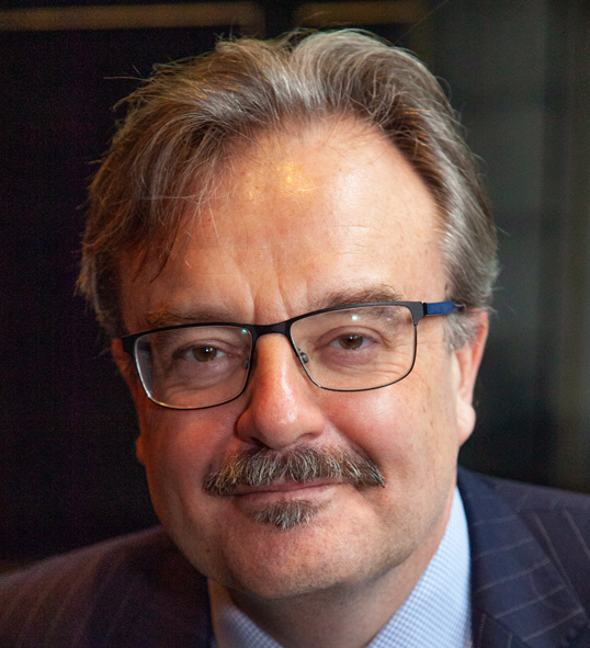 Paul Farrow - Professional trainer with 18 years experience