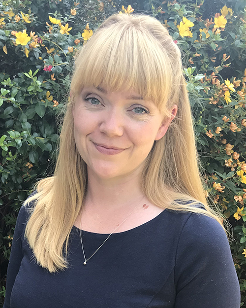 Rachel Lyons - Professional trainer with 19 years experience