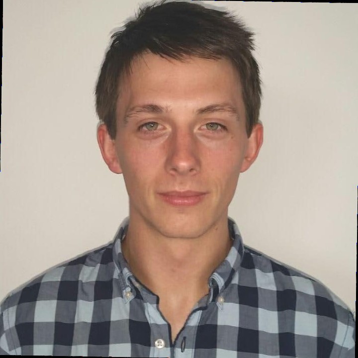 Dr. Leigh Coney - Professional trainer with 9 years experience