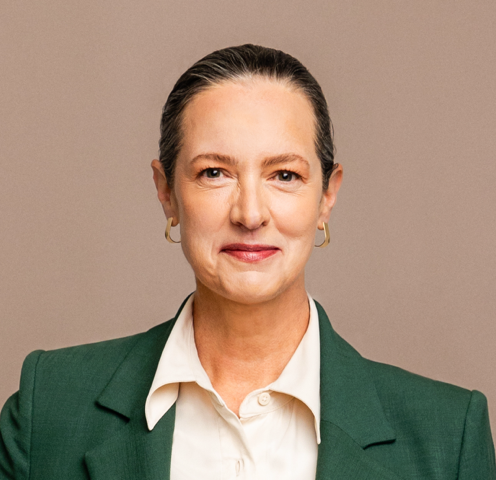 Julianna Christie - Professional trainer with 20 years experience