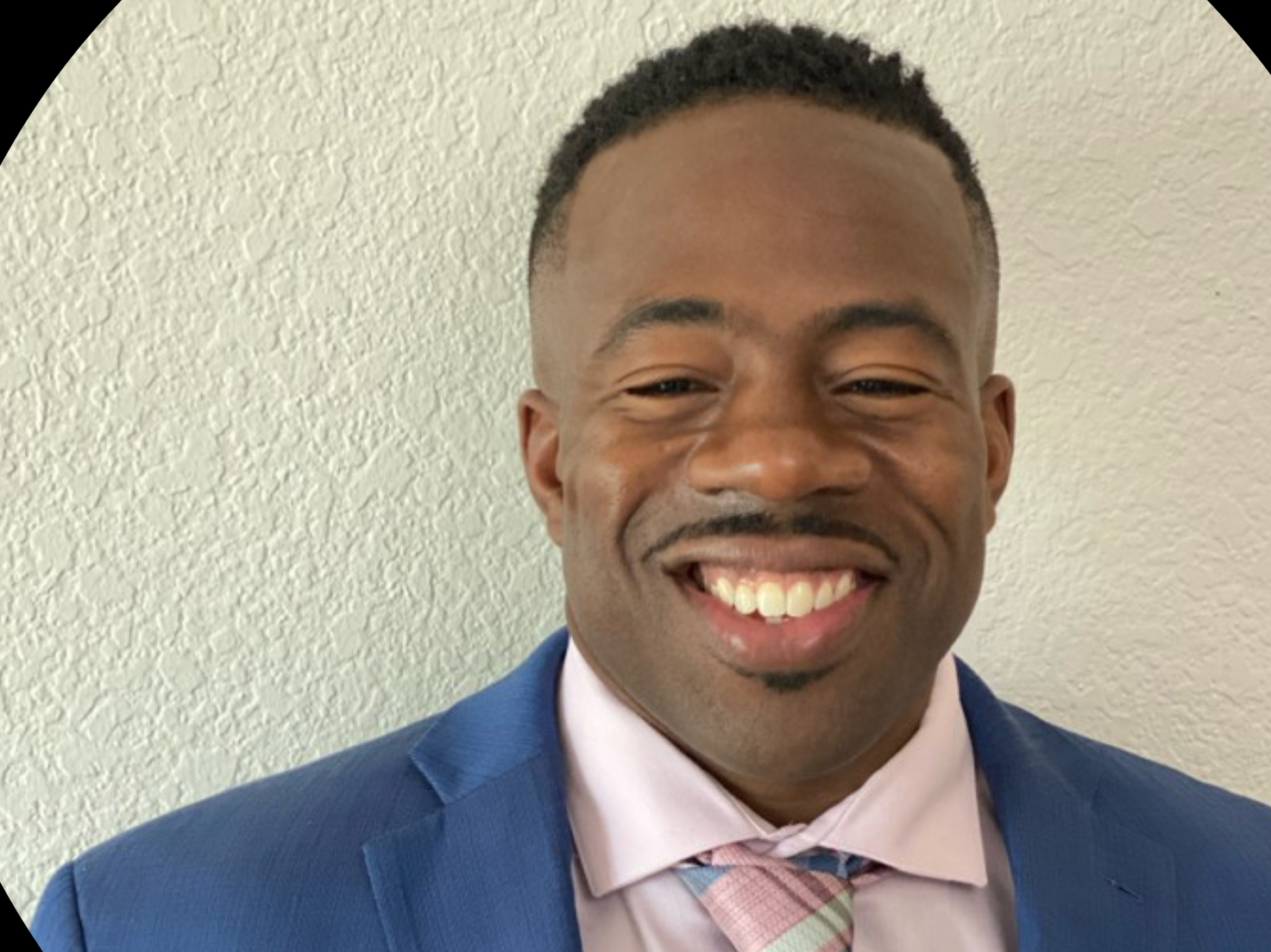 Michael Hines - Professional trainer with 16 years experience