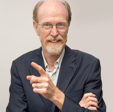 Kim Warren - Professional trainer with 36 years experience