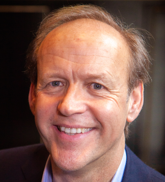 Benjamin Ball - Professional trainer with 25 years experience