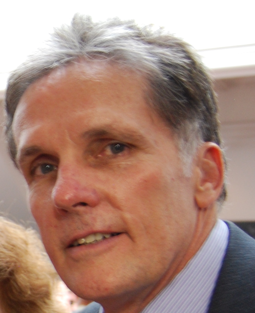 DIRK PRETORIUS - Professional trainer with 27 years experience