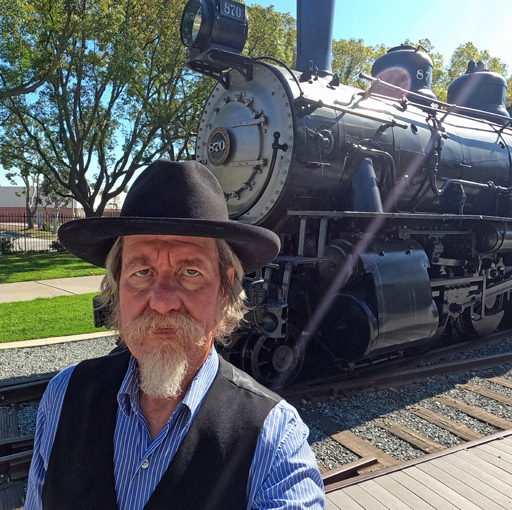 Andrew Ledford - Professional trainer with 46 years experience