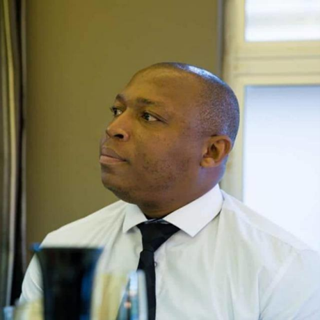 Kudakwashe - Professional trainer with 18 years experience