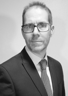 Nigel Sydenham - Professional trainer with 20 years experience