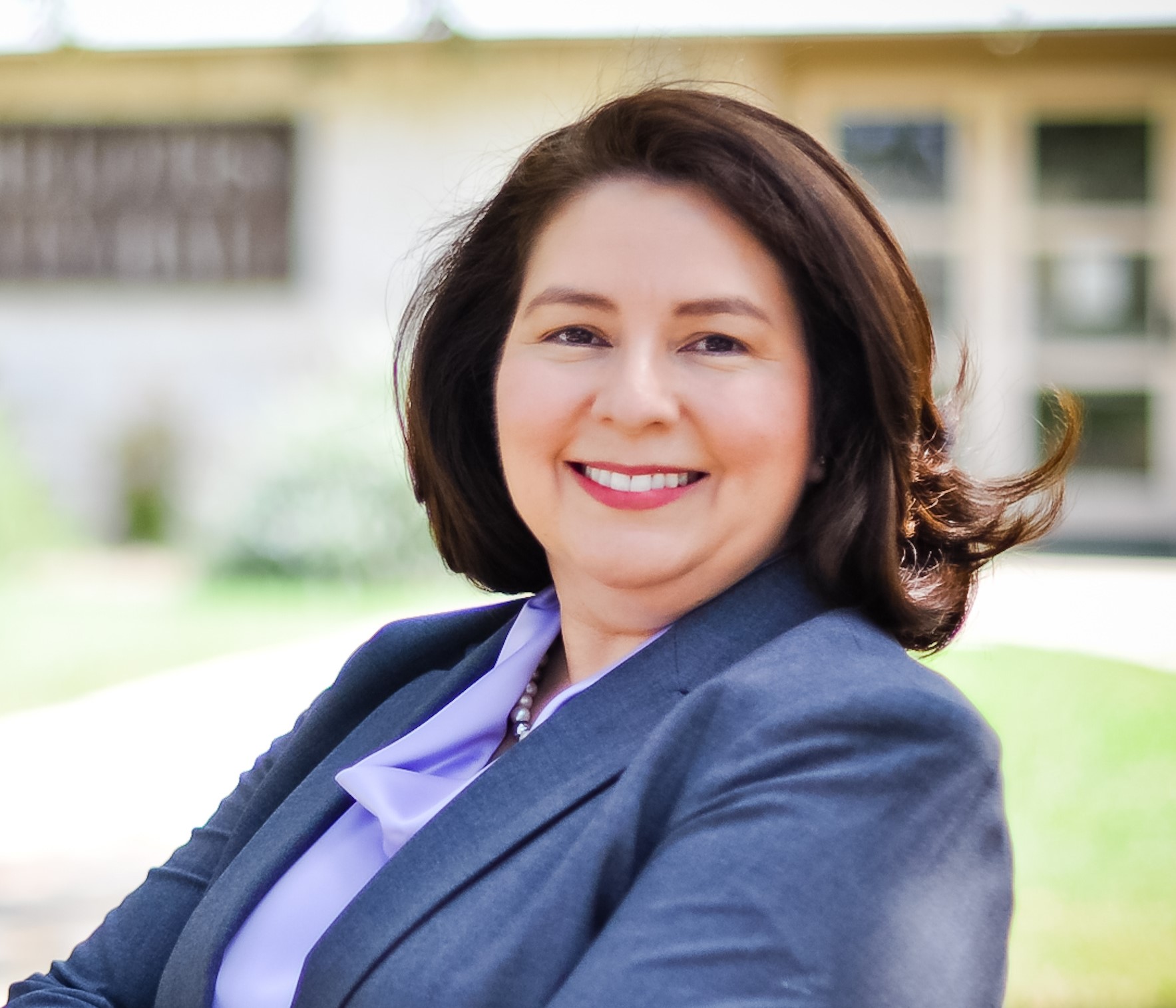 Linda Salazar - Professional trainer with 30 years experience